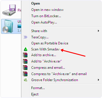 Nhấp chuột phải vào ổ USB của bạn và menu bật lên sẽ xuất hiện trên màn hình