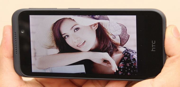HTC Desire 320 ghi khá tốt