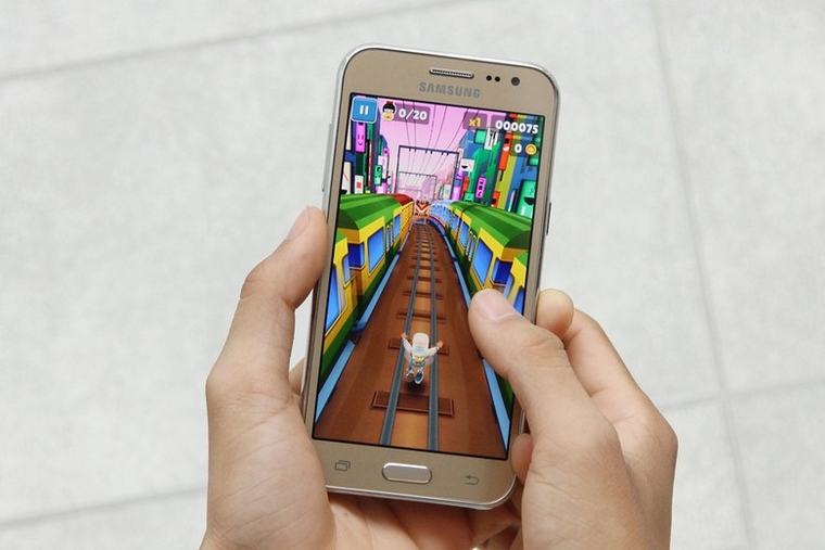 Điện thoại samsung galaxy j2