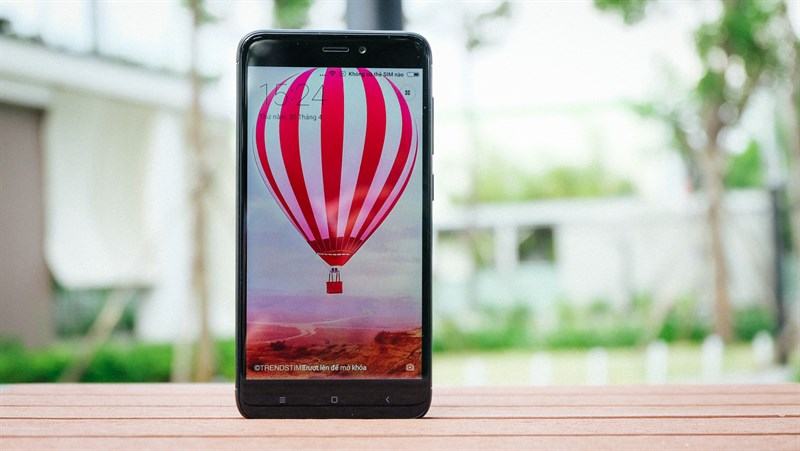 5 smartphone RAM 3 GB giá chỉ 4 triệu đồng
