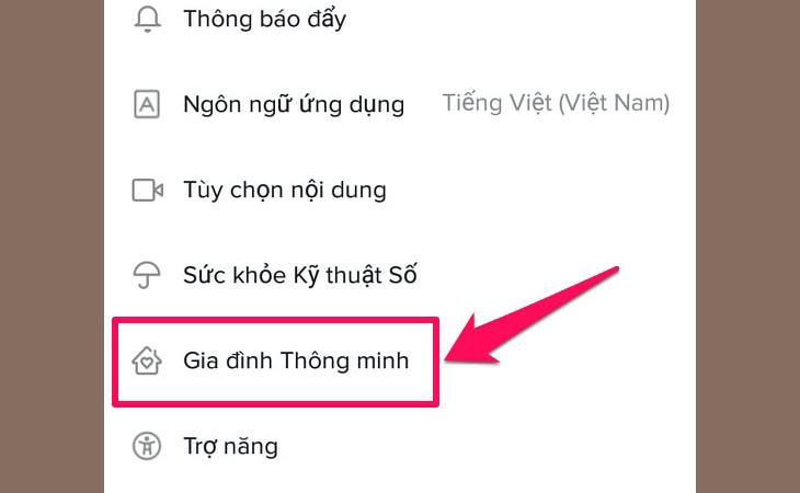 Trong Nội dung và Hoạt động, hãy chọn Gia đình thông minh