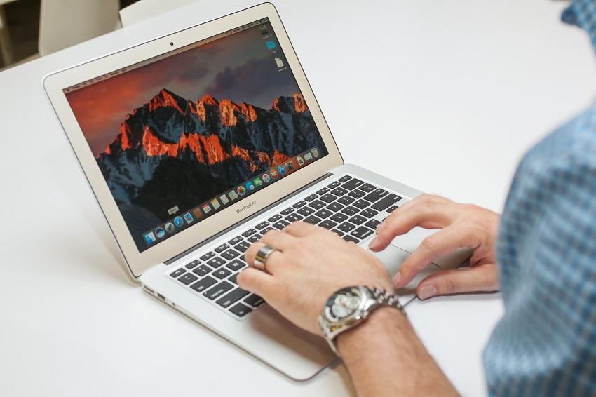 Tại sao Macbook cần thiết lập lại cài đặt gốc?