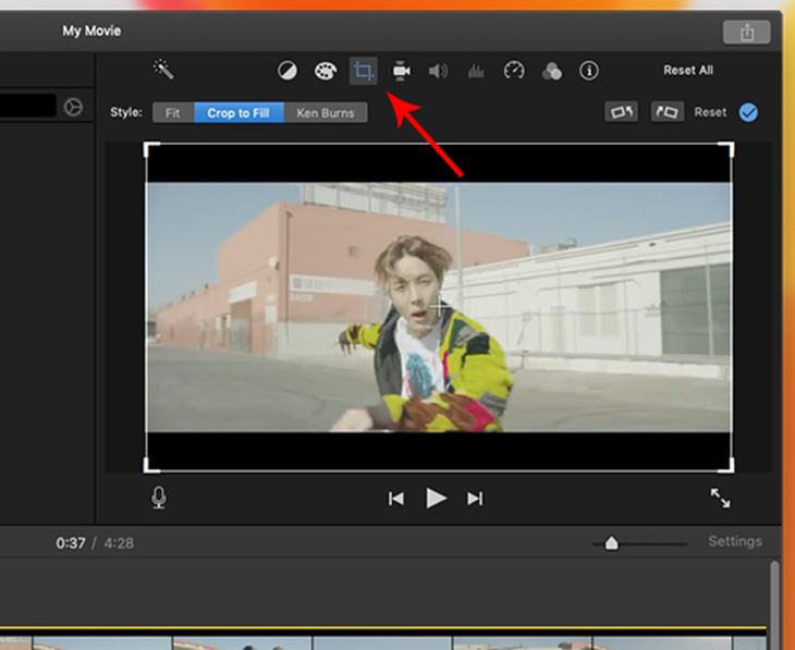     Nhấp vào biểu tượng cắt video
