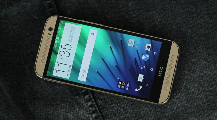 Mắt HTC One M8