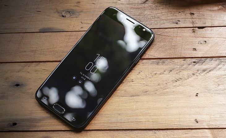 Top 5 điện thoại bán chạy nhất tháng 11