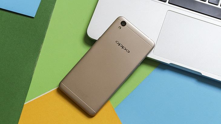 Top 5 điện thoại bán chạy nhất tháng 11