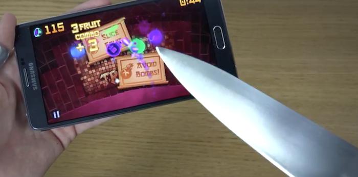 Sử dụng Galaxy Note 4 bằng dao?