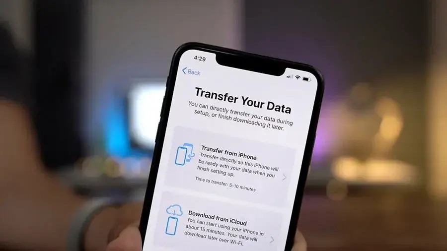 Chọn khôi phục trên máy tính của bạn